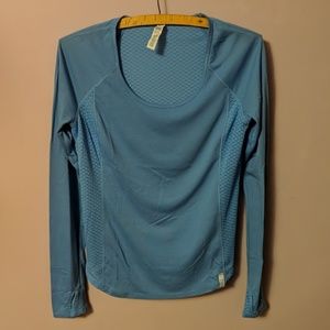 Long sleeve UA Heat Gear running shirt